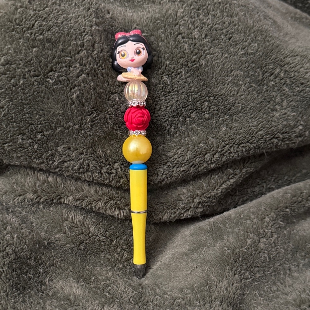 Snow White Themed Kids Pen